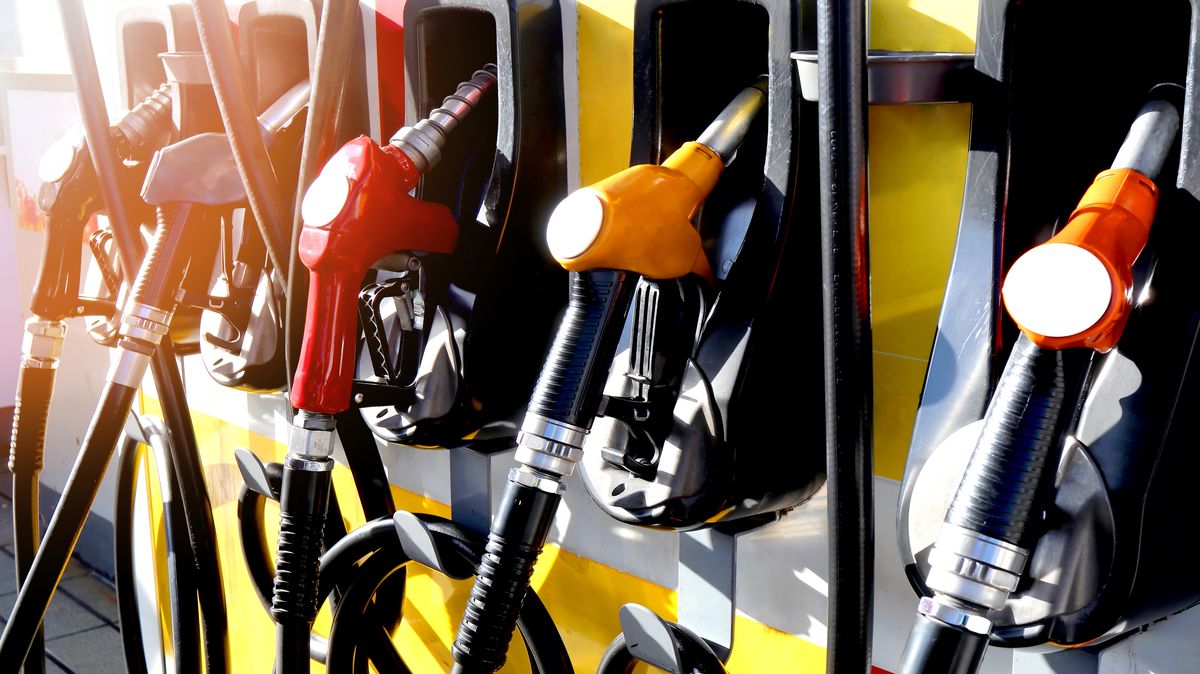 Ceny benzínu jsou na maximech